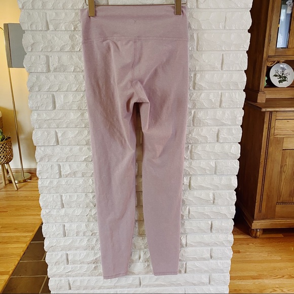 Old Navy Active Balance Legging - Picture 3 of 5